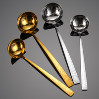Cuillère à soupe à long manche Hot Pot Passoire Cuillère Cuillères à soupe Vaisselle portable Cuillère à filtre en acier inoxydable 304
