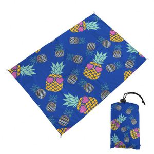Mini Manta Impermeable para Picnic con Estampado de Cuadros, Manta para Playa y Camping Resistente a la Humedad - Product Image 4