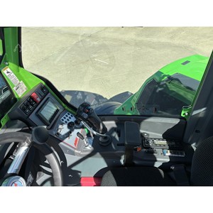 Producto en Estado Nuevo 2025 AVANT 855I con Capacidad de Elevación de 4,190 lb, Motor USA Tier 4 Final, Enganche Rápido - Product Image 4
