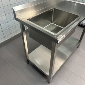 Victory Kitchen Évier de cuisine simple en acier inoxydable personnalisé avec égouttoir pour restaurants et laboratoires - Product Image 2