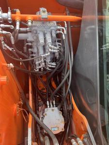 รถขุดมือสองเครื่องขุด CE HITACHI zx60มินิ6ตันเครื่องจักรตีนตะขาบจากญี่ปุ่นสภาพดี - Product Image 6