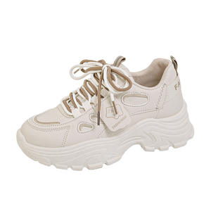 Zapatillas Deportivas Blancas Transpirables para Hombre y Mujer, Parte Superior de Cuero Sintético con Diseño de Doodle, Cierre de Calcetín, Suela de Goma Gruesa - Product Image 4