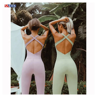 Combinaison de sport de haute qualité pour femmes, avec logo personnalisé, tenue active dos croisé, effet push-up, ensemble une pièce pour le yoga
