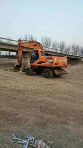 รถขุดล้อยาง Doosan มือสอง รุ่น Doosan 210w-7 210w-9 คุณภาพดี ราคาดี - Product Image 2