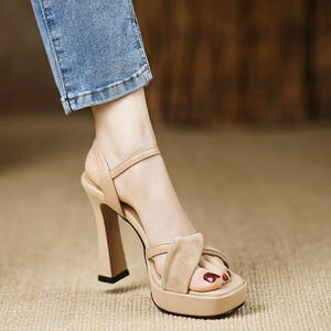 Chaussures de mariée Mary Janes françaises pour femmes, nouvelle collection été 2026, à talons épais, avec brides croisées respirantes, en cuir véritable - Product Image 1