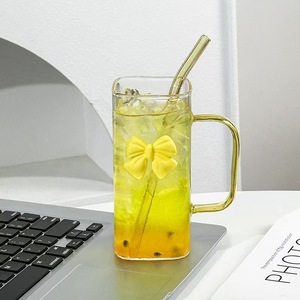 Gobelet en <span class=keywords><strong>verre</strong></span> carré borosilicate Beeman 350ml poignée et couvercle <span class=keywords><strong>de</strong></span> couleur créative avec paille transparente verres <span class=keywords><strong>de</strong></span> qualité supérieure - Product Image 4