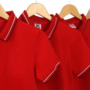 Camiseta de polo roja brillante uniforme con logotipo personalizado de manga corta hecha de poliéster de algodón Spandex para empresa o eventos - Product Image 3