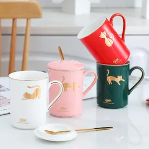 Design personalizzato gatto disegno tazze da caffè in ceramica con coperchio e cucchiaio dorato, regalo oro gatto vernice tazze da caffè in ceramica design 350ml