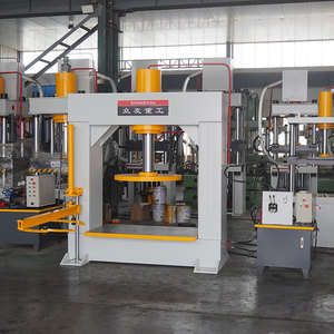 Presse à pneus pleins pour chariots élévateurs 160T 200T avec bras de levage et 8 à 24 moules - Product Image 2