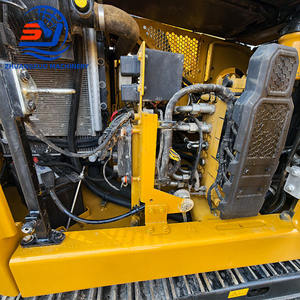 Excavatrice compacte d'occasion CAT307.5 de 7,5 tonnes avec chenilles en caoutchouc, brise-roche hydraulique et climatisation de la cabine, homologuée CE pour la démolition et les travaux routiers - Product Image 4