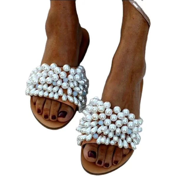 New Product Luxury Handmade Beaded Natural Pearl Flat Heel Sandals Round Open Toe Sandals For Women Custom Logo