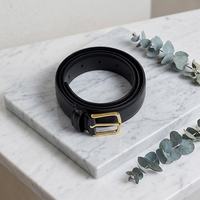Ceinture décontractée en cuir PU pour femme avec boucle en fer, design tendance et très demandée