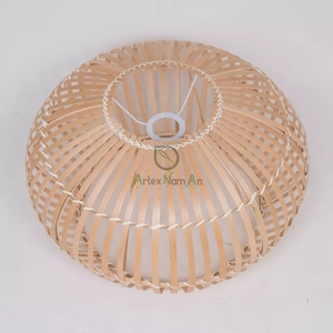 โคมไฟระย้า LED แบบเรียบง่ายทันสมัยพร้อมโป๊ะหวายโบราณโคมไฟธรรมชาติไม้ไผ่ธรรมชาติใช้ในบ้านผู้จำหน่ายจากเวียดนาม - Product Image 1