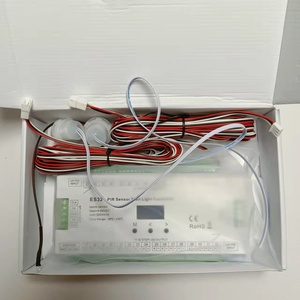Hệ Thống Điều Khiển Chiếu Sáng Cầu Thang Led Thông Minh Cảm Biến Ánh Sáng Ban Ngày 32CH ES32 PIR Bộ Điều Khiển Đèn Cầu Thang Cho Dải Đèn Led Pixel - Product Image 3