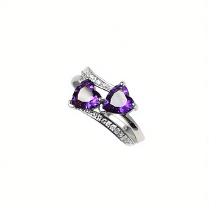 Anello romantico con pietra preziosa viola a forma di cuore per donna, acciaio inossidabile con montatura a griffe, ideale per fidanzamento, compleanno di febbraio - Product Image 1