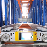 Chariot radio guidé durable pour entrepôt, avec batterie au lithium fer phosphate, pour la réception automatisée et l'insertion en stockage en allées profondes, offrant 8 heures d'autonomie