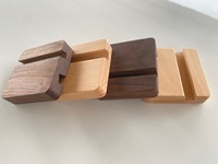 Support en bois massif rustique en noyer noir avec gravure, support écologique pour iPad et téléphone, idéal pour Noël