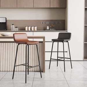 <span class=keywords><strong>Chaise</strong></span> <span class=keywords><strong>de</strong></span> <span class=keywords><strong>bar</strong></span> moderne avec dossier simple, tabouret haut <span class=keywords><strong>de</strong></span> luxe pour réception, design populaire en <span class=keywords><strong>bois</strong></span> <span class=keywords><strong>et</strong></span> métal - Product Image 3