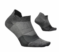 Chaussettes de sport grises invisibles pour hommes, en gros, chaussettes d'été tricotées avec soutien de la voûte plantaire et amorti léger pour le soulagement de la fasciite plantaire