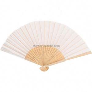 Éventail pliant en bambou en tissu imitation soie blanc, idéal pour les mariages, les fêtes, les cadeaux de naissance, avec sacs cadeaux - Product Image 6
