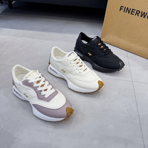 Nouvelles baskets blanches à semelle épaisse Printemps 2026, polyvalentes, légères, rehaussantes, color block, chaussures de sport décontractées pour femmes - Product Image 3