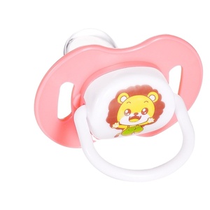 Vente en gros de sucette pour bébé sucette en <span class=keywords><strong>silicone</strong></span> dessin animé pour dormir sucette confort néonatale pour bébé avec housse - Product Image 1