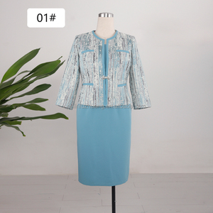 Robes de cérémonie classiques pour femmes grandes tailles, tenue de bureau professionnelle bleue avec lignes argentées, idéale pour l'église - Product Image 3