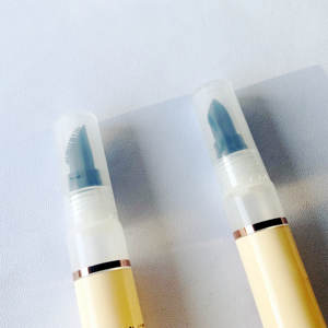 Brillo <span class=keywords><strong>de</strong></span> labios PE suave vacío <span class=keywords><strong>de</strong></span> 15ml, contenedor <span class=keywords><strong>de</strong></span> aceite <span class=keywords><strong>labial</strong></span> para apretar, bálsamo <span class=keywords><strong>labial</strong></span>, contenedor <span class=keywords><strong>de</strong></span> tubo para apretar, tubo <span class=keywords><strong>de</strong></span> embalaje cosmético - Product Image 3