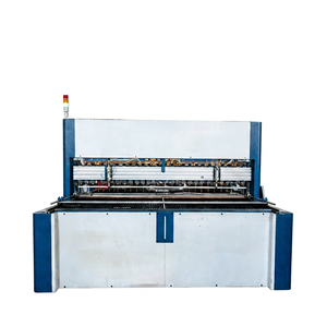 Máquina de soldadura por puntos CNC para chapa metálica con panel de control y pedal para soldadura industrial de acero inoxidable - Product Image 4
