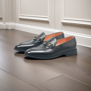 <span class=keywords><strong>Mocasines</strong></span> de Cuero Genuino para <span class=keywords><strong>Hombre</strong></span>, Estilo Británico, Zapatos Formales de Negocios de Una Pieza, para Personas Perezosas, con Hebilla de Metal y Suela Gruesa - Product Image 1
