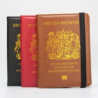 Porte-passeport britannique vintage de qualité en cuir PU portable avec protection RFID, fente pour cartes, logo personnalisé, couleurs variées