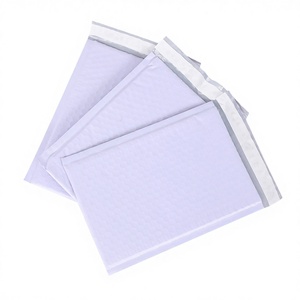 Confiable Poly Bubble Mailer Diseño a prueba de manipulaciones Arreglo de burbujas densas para una amortiguación consistente Impermeable Personalizable - Product Image 1
