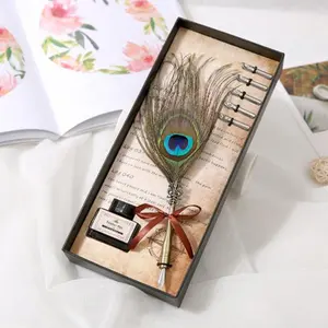 New Design 서예 펜 Gift Box 퀼 펜 Set, 한 수 제 골동품 Dip Feather 펜 (Peacock 색)