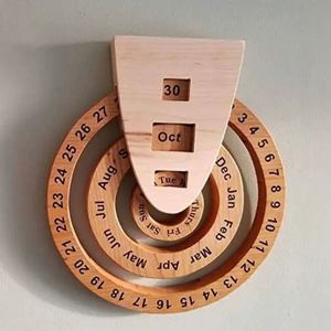 Calendario perpetuo de madera de tilo ecológico, decoración de pared giratoria, calendario transfronterizo, adorno artesanal de mesa con grabado - Product Image 3