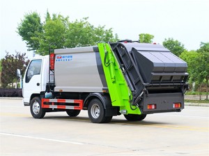 Camión Compactador de Basura Isuzu ELF de 5m³ 4X2, Nuevo, Altamente Maniobrable, Ideal para Zonas Residenciales y Calles Estrechas - Product Image 3