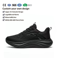 Vente en gros de baskets athlétiques pour hommes personnalisées, semelle en caoutchouc durable de haute qualité, logo personnalisé, design de couleur, chaussures de sport pour hommes pour l'extérieur