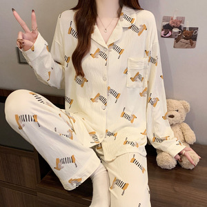 Nouveau Design 2025 doux pyjamas revers ample confortable grande taille mignon teckel imprimé ensemble de vêtements de nuit pour femmes - Product Image 2