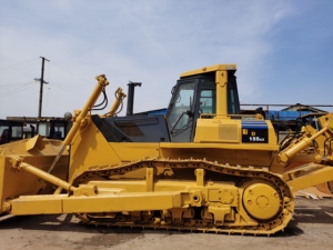 Topadora Usada Komatsu D155 D155A D155A-2 para Venta al por Mayor - Product Image 6