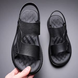 รองเท้าแตะผู้ชายแบบสวม พื้นนุ่ม รองเท้าชายหาด สไตล์ลำลอง แบบเจาะรู ระบายอากาศ สำหรับฤดูร้อน สีดำและสีน้ำตาล - Product Image 2