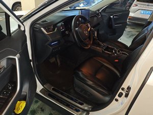 Toyota RAV4 2.0L 4WD Benzina SUV Compatto Usato 2022, Guida a Sinistra, Cambio Automatico, <span class=keywords><strong>Auto</strong></span> di <span class=keywords><strong>Seconda</strong></span> <span class=keywords><strong>Mano</strong></span> per Uso Familiare - Product Image 4