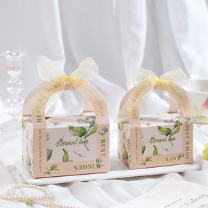 Boîte Cadeau de Luxe pour Pâtisseries et Biscuits avec Poignée et Ruban – Idéale pour Chocolats, Macarons et Autres Aliments – Finition Brillante - Product Image 6