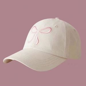 Casquette de baseball personnalisée à motif lettres, broderie nœud, 6 panneaux, décontractée, pour l'extérieur, en tissu commun 100% coton, avec détails métalliques, vente en gros - Product Image 2