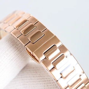 Reloj Mecánico de Lujo para Mujer con Esfera Dorada Rosa Estilo Joyería, Incrustada con Gemas de Colores y Patrón Ondulado - Product Image 6