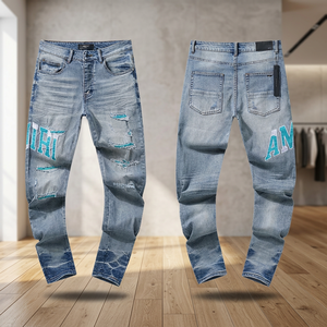 Vaqueros para hombre de marca de moda urbana, nuevo estilo, rasgados, modernos, bordados, con estampado en relieve, estilo safari, patrón argyle, teñidos en prenda. - Product Image 3