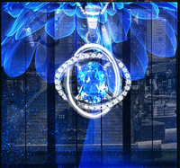 Écran LED transparent à grille haute perméabilité pour affichage LED sur murs-rideaux en verre et vitrines de centres commerciaux