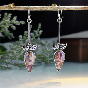 Orecchini Pendenti Boho a Forma di Foglia con Dettagli in Vetro, Accessori Moda Vintage per Donne - Product Image 2