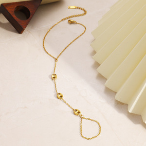 Pulsera de Acero Inoxidable con Hebilla de Nariz de Cerdo, Chapada en Oro de 18k, Diseño Minimalista, Resistente al Agua, Cadena Trasera - Product Image 4