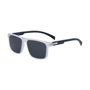 Nouvelles lunettes de soleil polarisées à monture carrée pour hommes, protection UV400, classe 2, lentilles TAC, monture en plastique et métal, couleur noire - Product Image 3