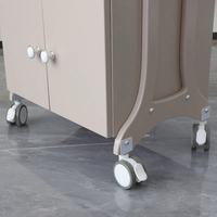 Dernière armoire de salon de tatouage d'art d'ongle multifonctionnelle moderne haut de gamme chariot de beauté en acier inoxydable avec support de rangement mobile