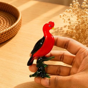 Figurine d'oiseau en verre soufflé à la main, rouge et noir, thème animal, décoration artisanale, ornement - Product Image 2